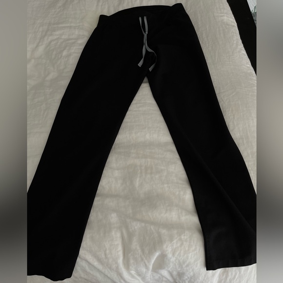 FIGS Black Livingston Pant - Picture 1 of 2